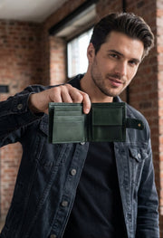 Men’s Leather Wallet – Slim and Handcrafted Elegance