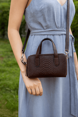 LuxeVibe Tote Bag – Handcrafted Full Grain Leather Tote - Cabrini - Elegance Perfected